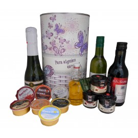 Lata con productos gourmet para regalo